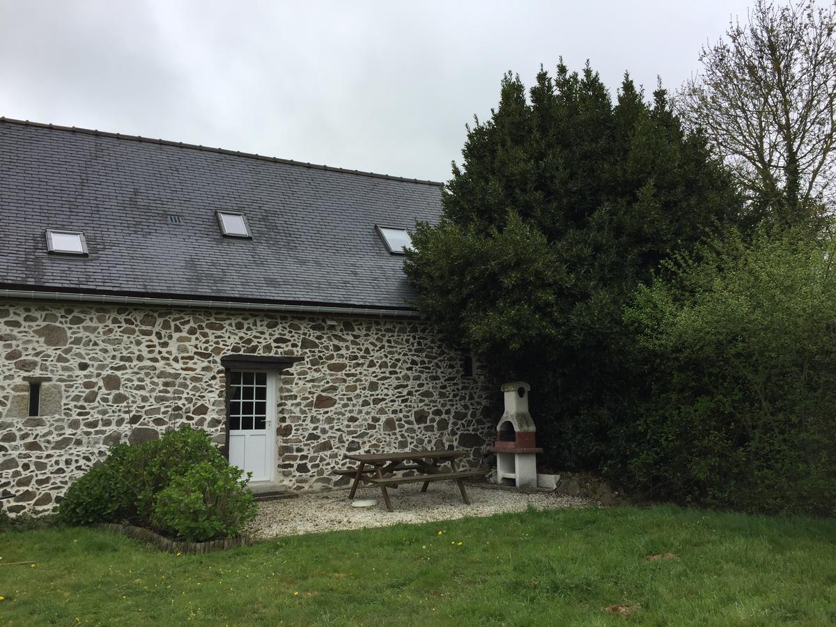 Gites Au Clos Du Lit Saint-Aaron Zewnętrze zdjęcie