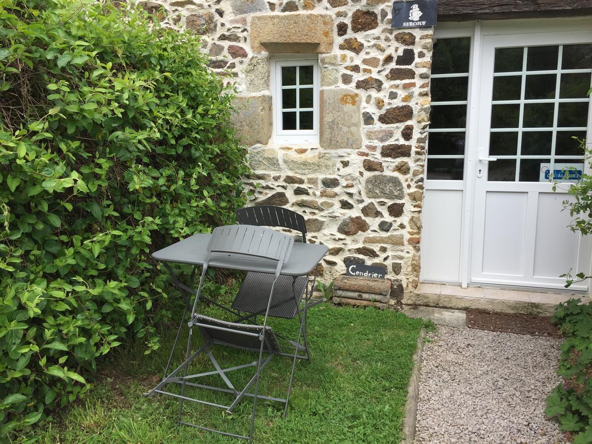 Gites Au Clos Du Lit Saint-Aaron Zewnętrze zdjęcie