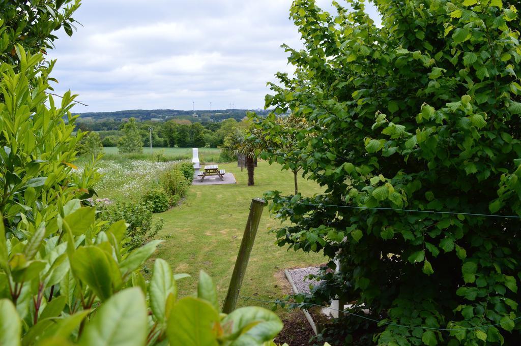 Gites Au Clos Du Lit Saint-Aaron Zewnętrze zdjęcie